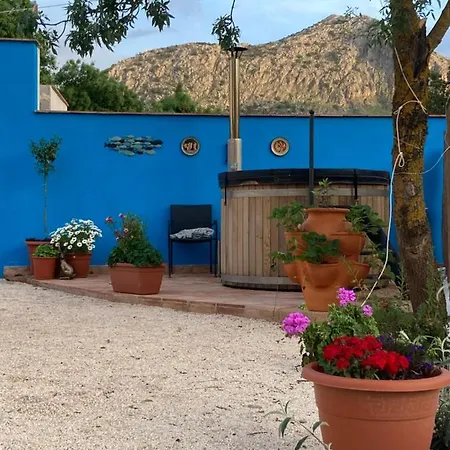 El Retiro Country house